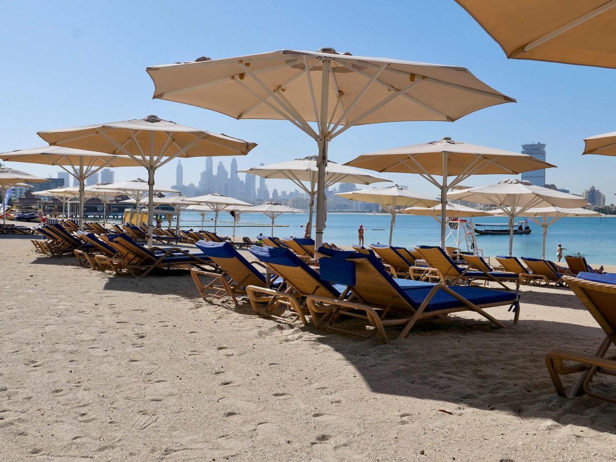 Lovely 1 Bedroom Apartment At 5 Star Resort Dubai Exteriör bild