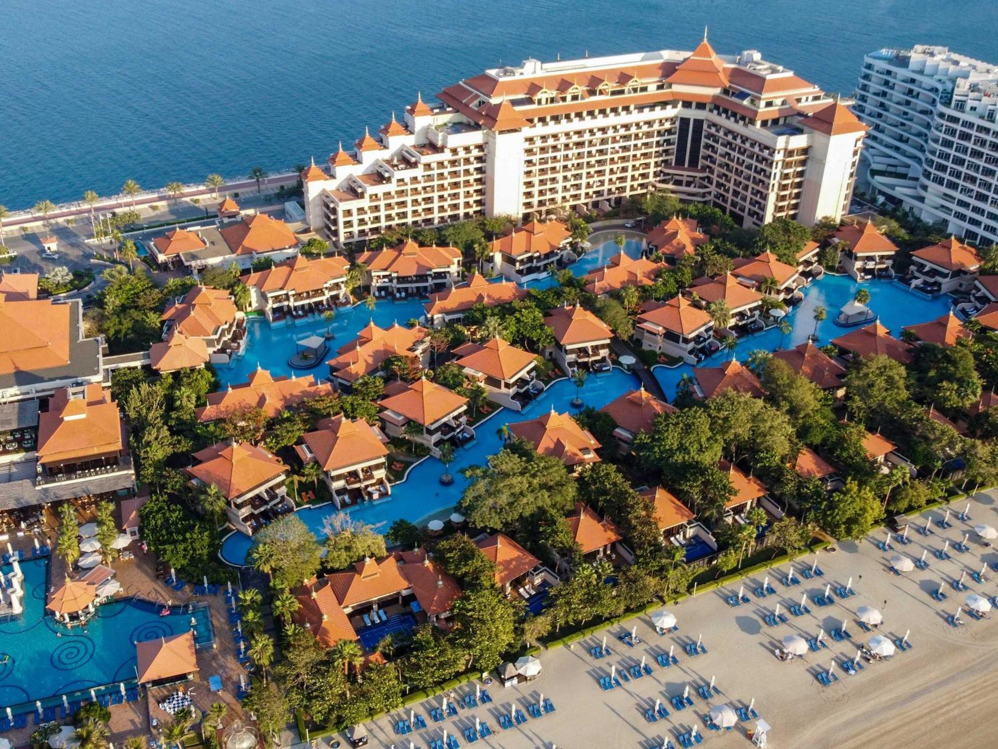 Lovely 1 Bedroom Apartment At 5 Star Resort Dubai Exteriör bild
